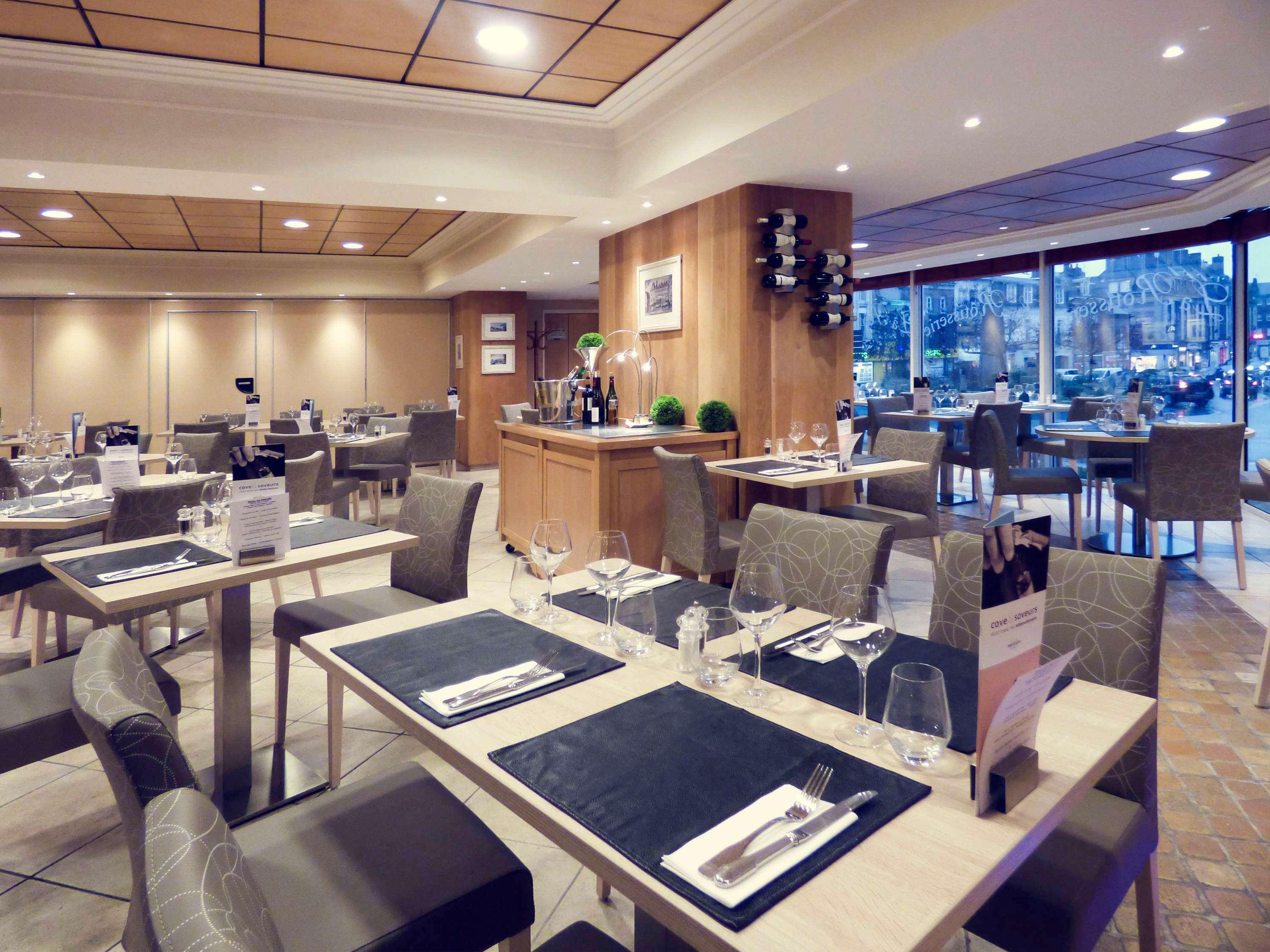 Mercure Abbeville Centre - Porte De La Baie De Somme Экстерьер фото