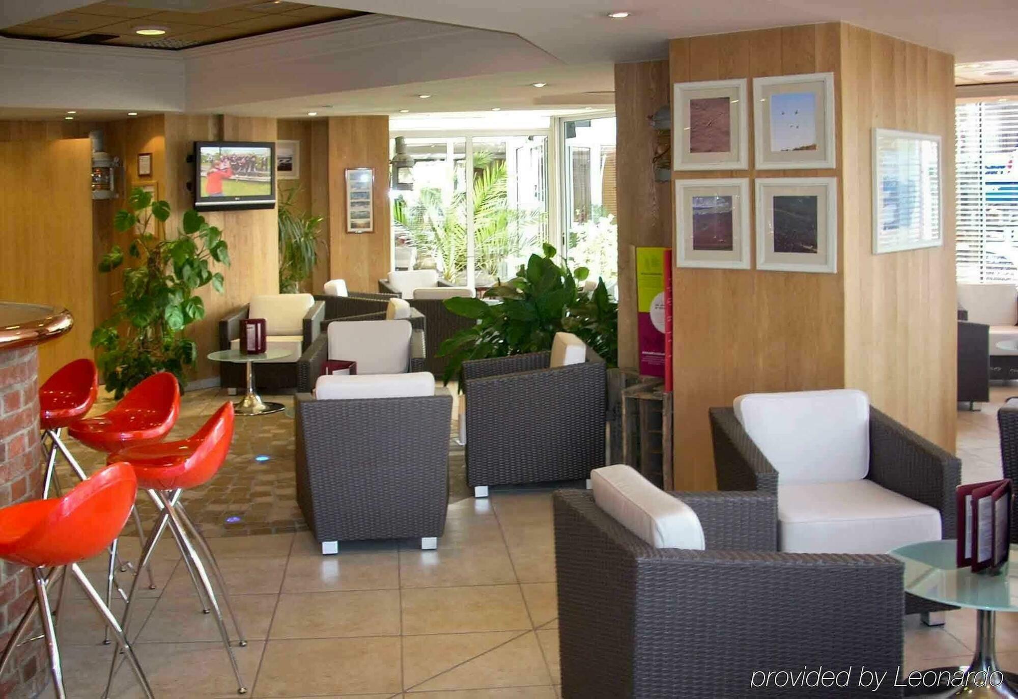 Mercure Abbeville Centre - Porte De La Baie De Somme Экстерьер фото